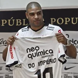 Adriano payé au rendement