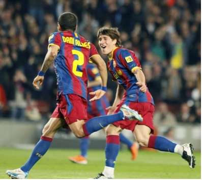 Dani Alves taille Cristiano Ronaldo