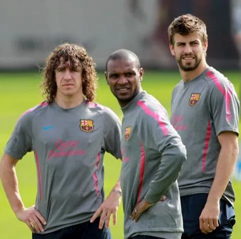 Abidal chambre «<span style="font-size:50%">&nbsp;</span>Shakiro<span style="font-size:50%">&nbsp;</span>»