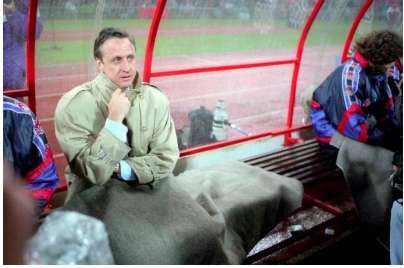 Cruyff taille Mourinho