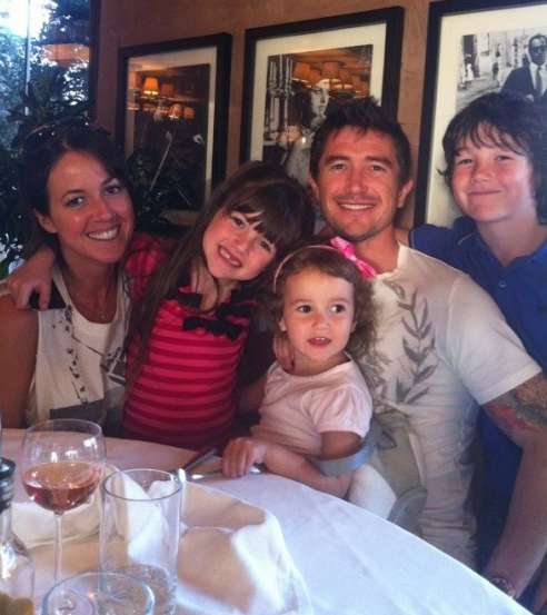 La famille Kewell à table