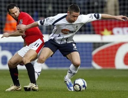 Parlour propose Cahill