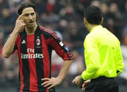 Ibra prend trois matches (bis)