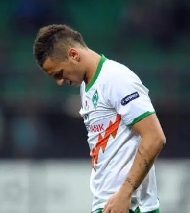 Arnautovic préfère les boîtes au foot