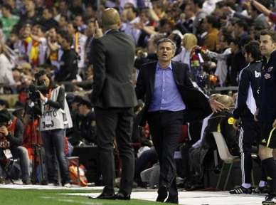 Guardiola clashe Mourinho