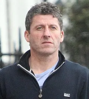 Ils le confondent avec Stark et…