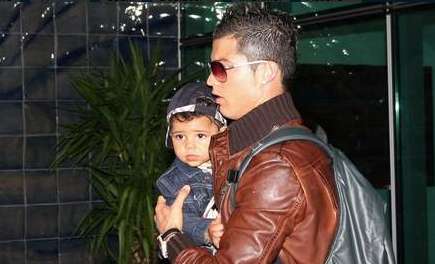 Photo : Papa Ronaldo en vacances