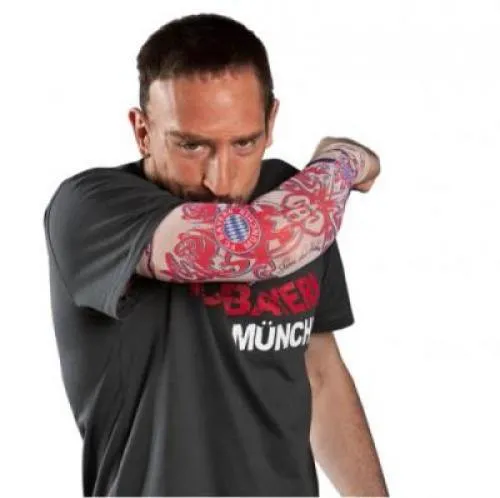 Photo: Ribéry tatoué