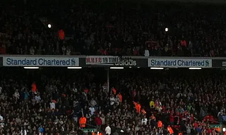 Photo: banderole MU à Anfield