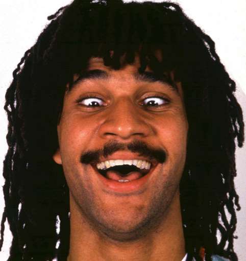 Gullit préfère en rire