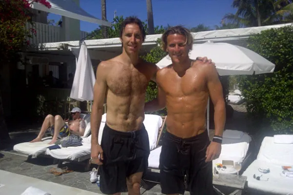 Photo : Steve Nash et Diego Forlan