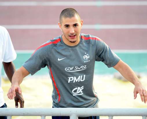 Wenger planche sur Benzema