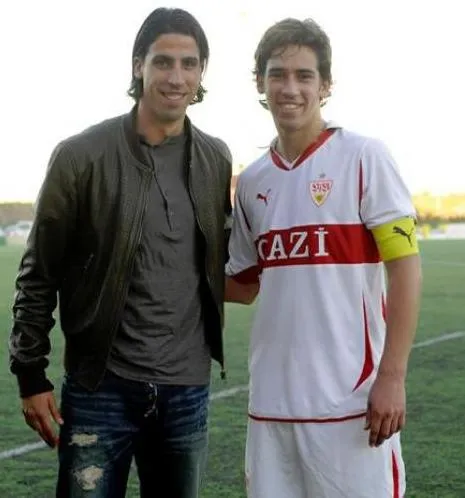 Rani Khedira, au nom du frère