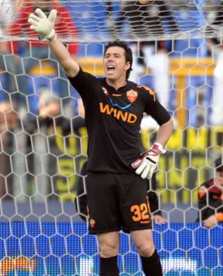 Doni signe à Liverpool