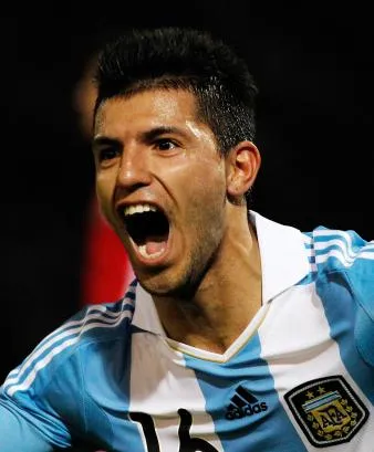 Agüero pour remplacer Tevez ?