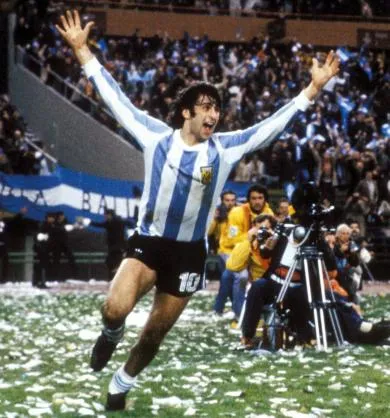 Kempes met la pression à Messi