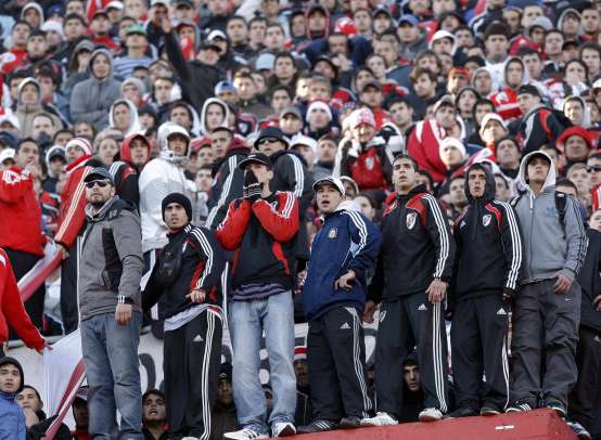 Argentine : retour des supporters adverses ?