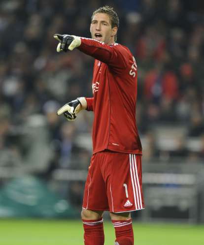Stekelenburg tout proche de la Roma