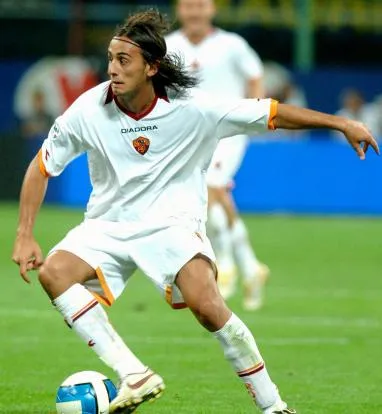 Aquilani en route vers la Viola