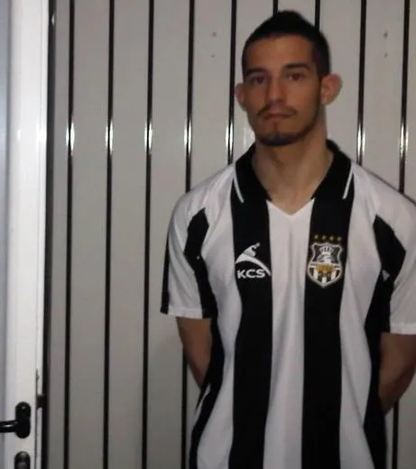 Hébri : «<span style="font-size:50%">&nbsp;</span>Le salaire est net d&rsquo;impôt<span style="font-size:50%">&nbsp;</span>»