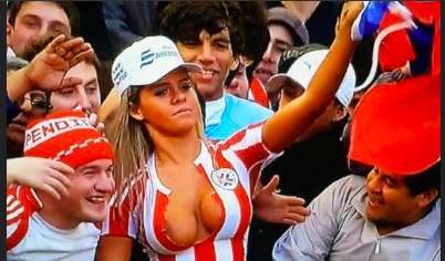 Photo : les seins de la victoire