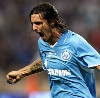 Le Zénith gagne, Eto’o perd