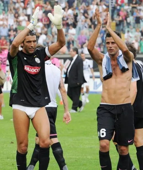 Photo: le slip de Buffon