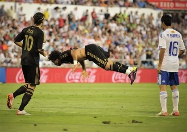 Photo: Marcelo fait la parallèle