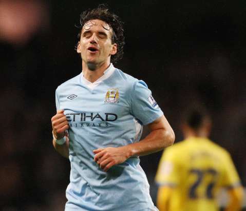 Hargreaves accuse United