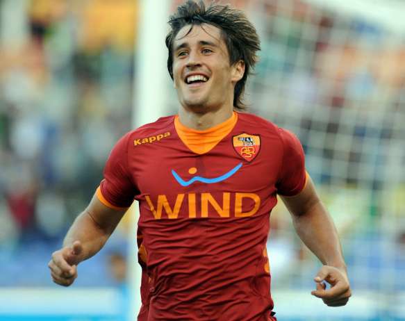 Bojan fait de la lèche