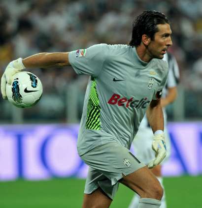 Buffon taquine Zeman