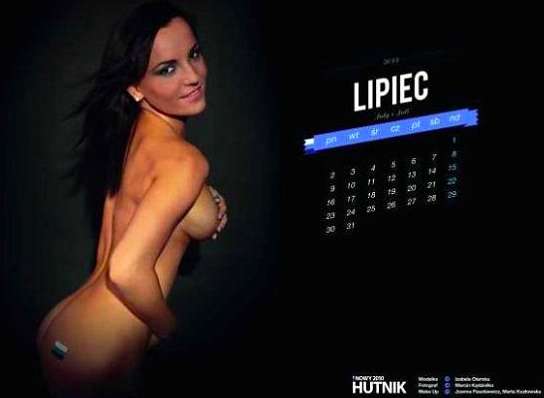 Photo : nues pour leur club