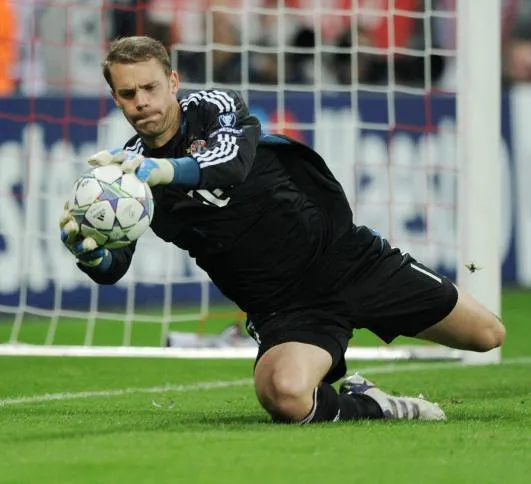 Neuer, le rideau de fer