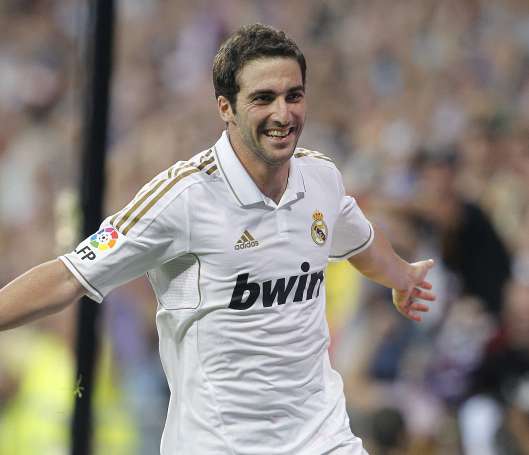 Les supporters votent Higuain