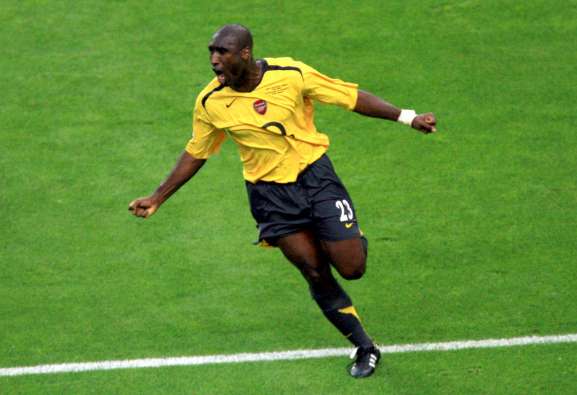 Sol Campbell veut continuer