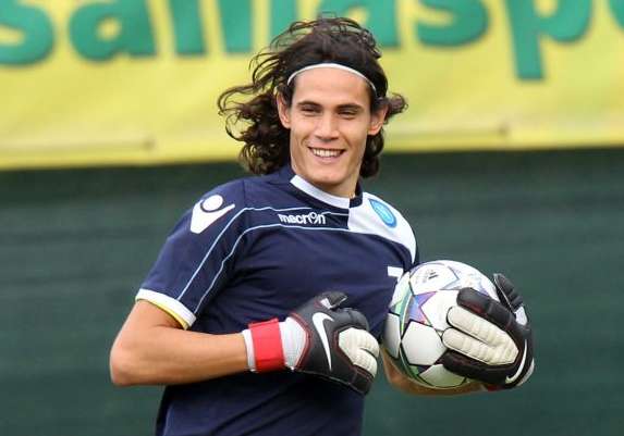 Photo : Cavani gardien de but