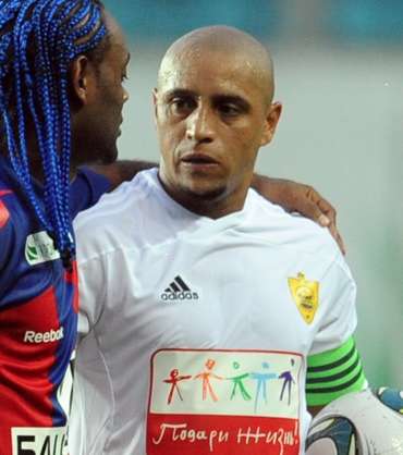 Anzhi : Roberto Carlos joueur-entraîneur