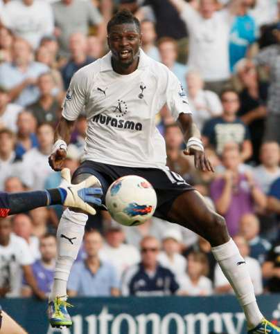 Adebayor le survivant