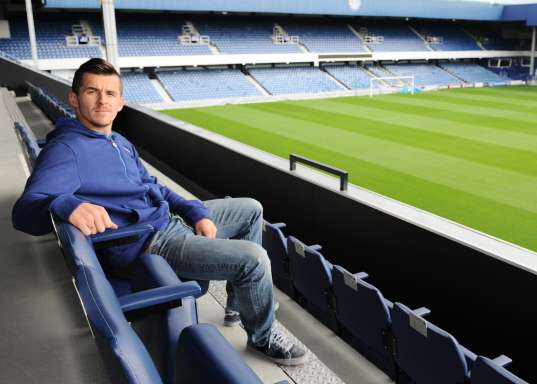 Barton : «X-Factor ruine ma vie»