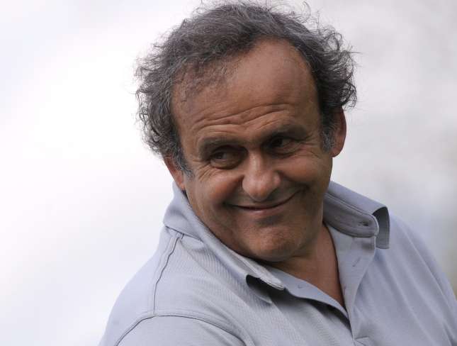 Constantin dégomme Platini