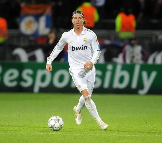 Sergio Ramos s’installe dans l’axe