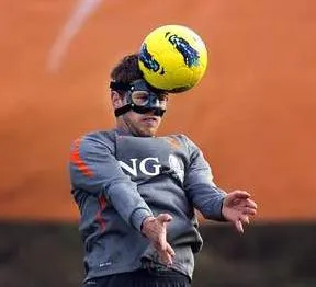 Photo : Le masque d’Huntelaar