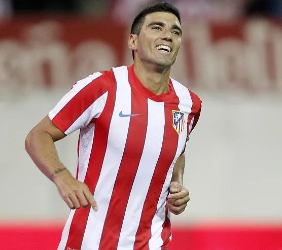 Reyes doué comme Messi