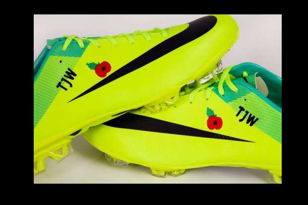 Photo: Les chaussures de Walcott