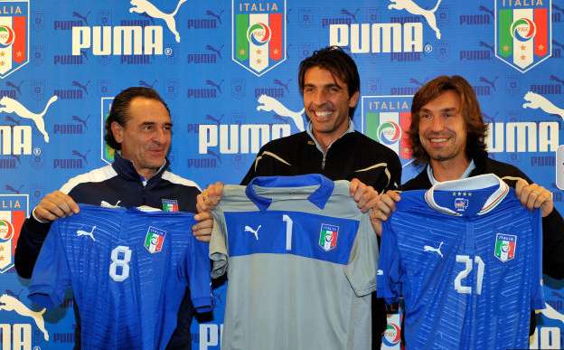 Photo : Le maillot de la Squadra