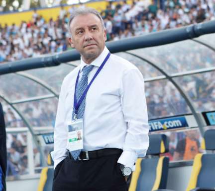 Zaccheroni battu pour la première fois