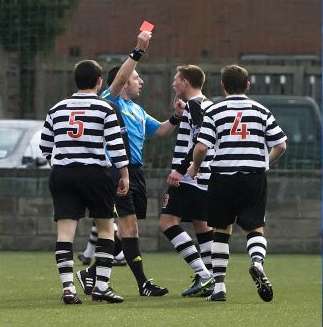 Il prend 14 matches de suspension