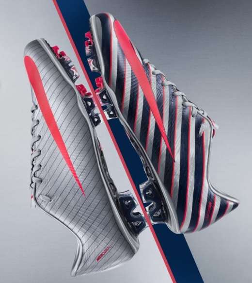 Photo : Les nouvelles pompes de CR7