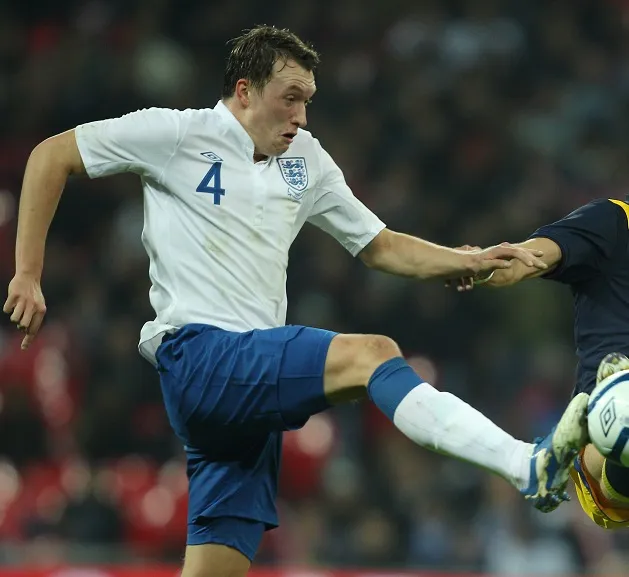 Capello compare Jones à Baresi