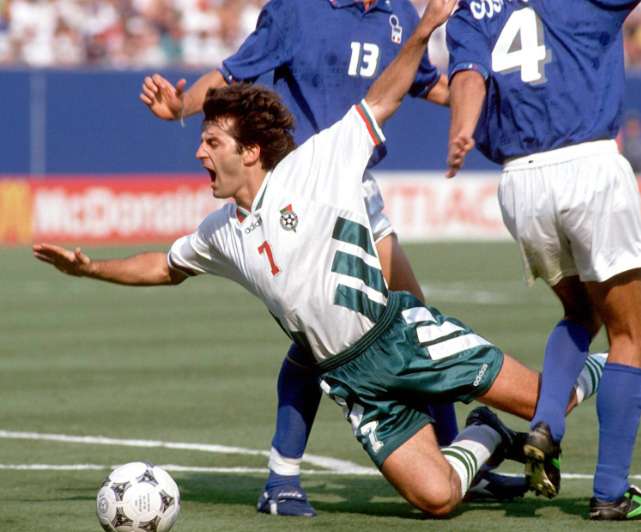 Kostadinov n’aurait pas dû être là